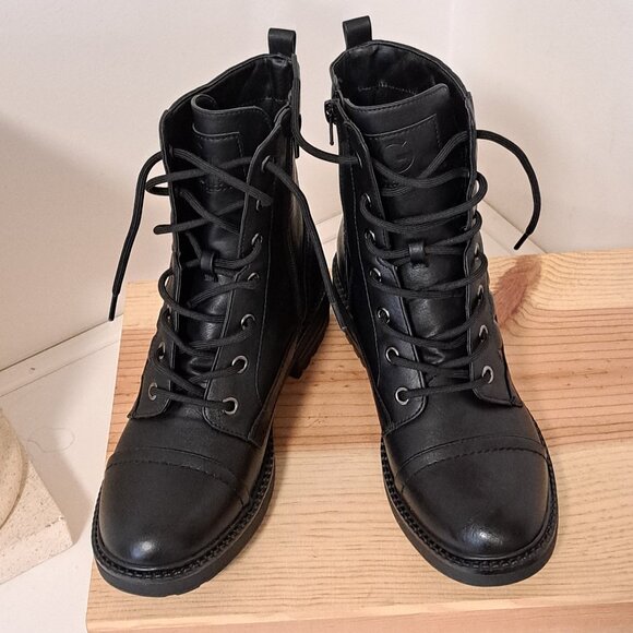 Guess Black Quilted Moto Boot Misses Size 6 1/2 NWOB - Picture 2 of 12